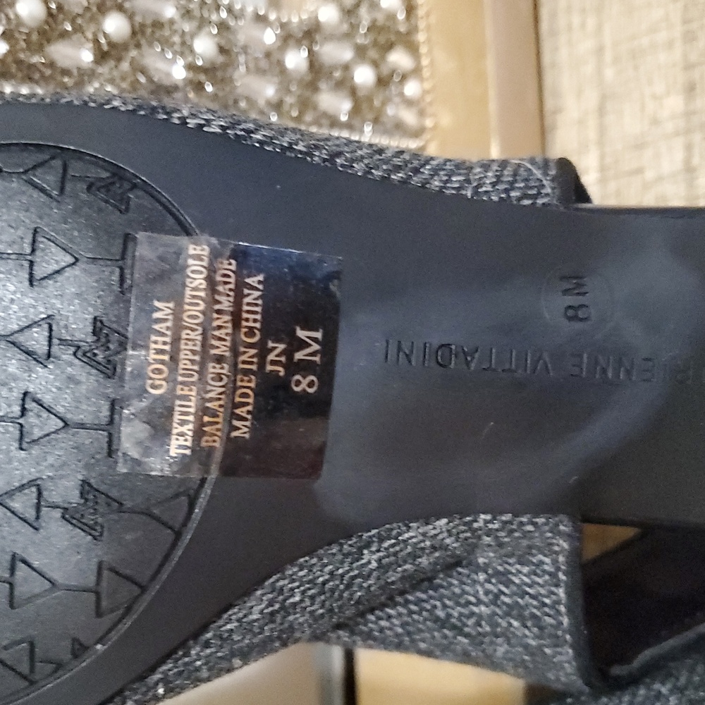 Adrienne Vittadini Gray Black Pointed Toe Gotham Pump Sz 8M - Picture 9 of 10